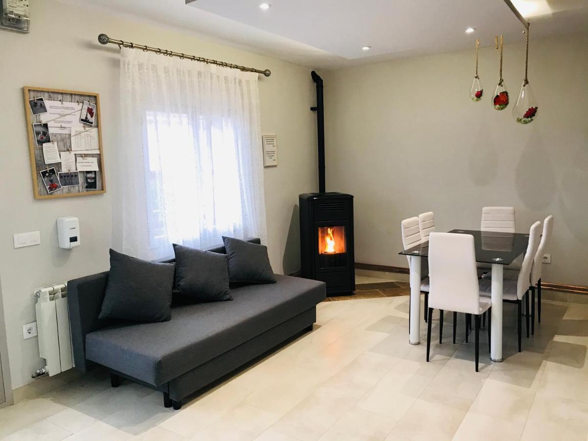 Casa La Mimbrera Apartment ลาสนาวาสเดลมาร์เกส ภายนอก รูปภาพ